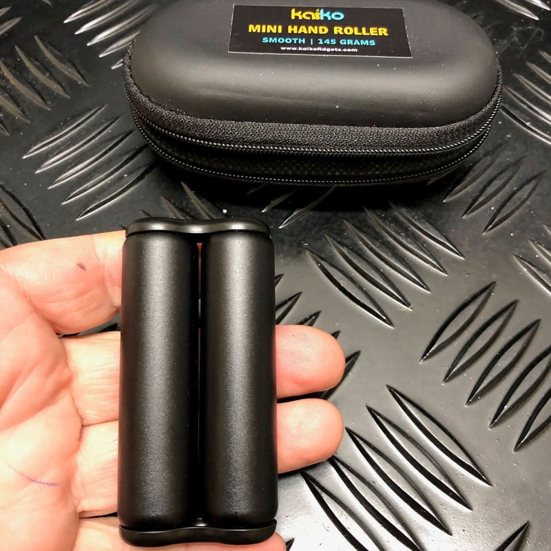 145 gram Mini Hand Roller in black carry case
