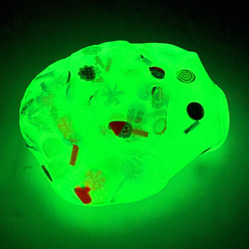 CHRISTMAS GLOW Put ’Em Putty by Kaiko