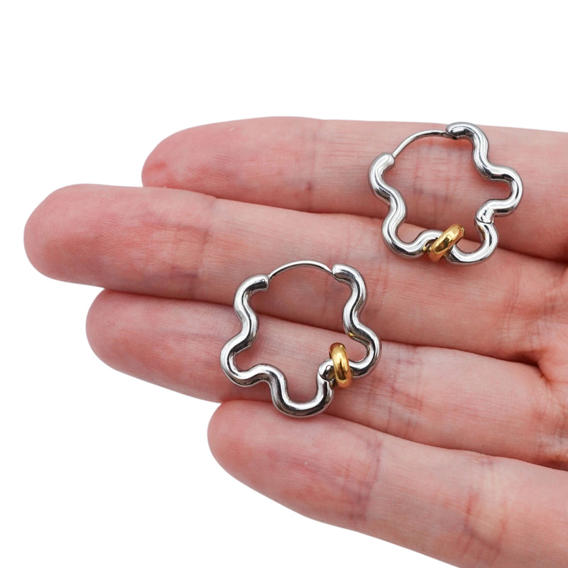 Mini Squiggle Fidget Earrings by Fidge