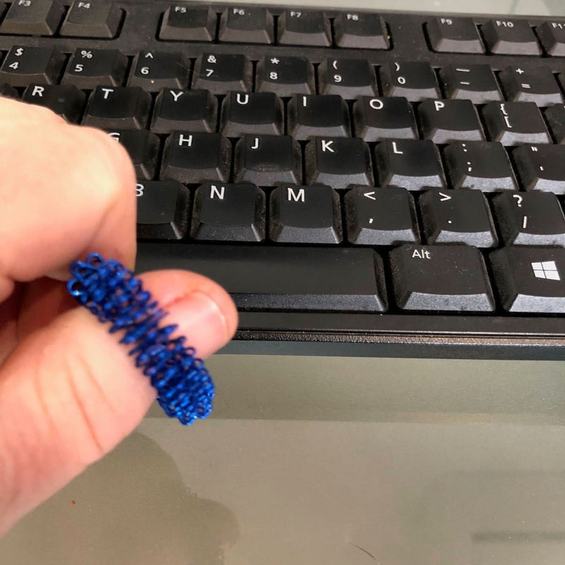 Finger Spikey - by Kaiko