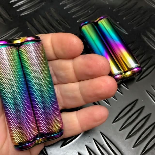 Mini Hand Roller Duo in TIN - twin pack of textured & smooth 145 gram