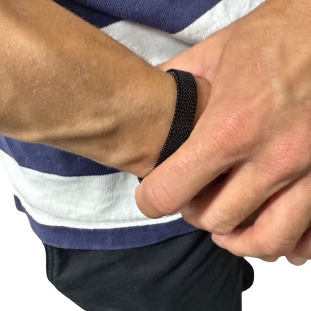 StimMesh Bracelet  - Low Profile Gentle ‘Ouch’ Support