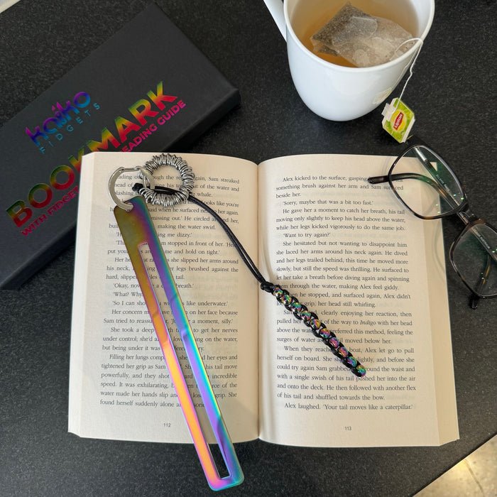 Metal Bookmark with Fidget Hook & Reading Guide in Oil Slick  - Kaiko exclusive