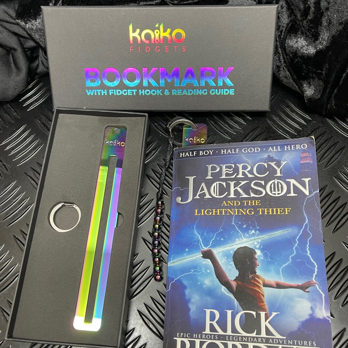 Metal Bookmark with Fidget Hook & Reading Guide in Oil Slick  - Kaiko exclusive