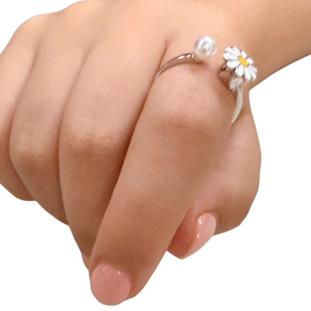 Daisy Fidget Ring - Adjustable Sterling Silver with  Enamel Daisy