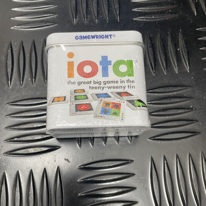 iota Game in Tin - Gamewright