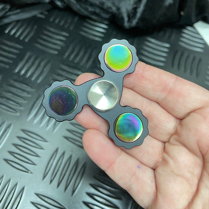 The Tri Spinner - dual black and oil slick colour