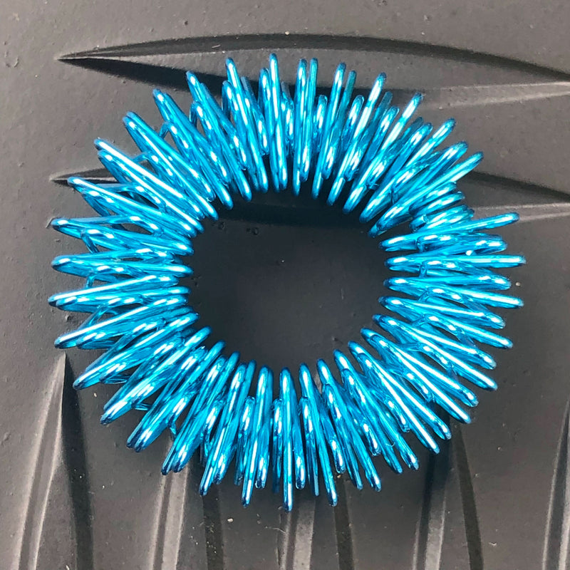 Finger Spikey - by Kaiko