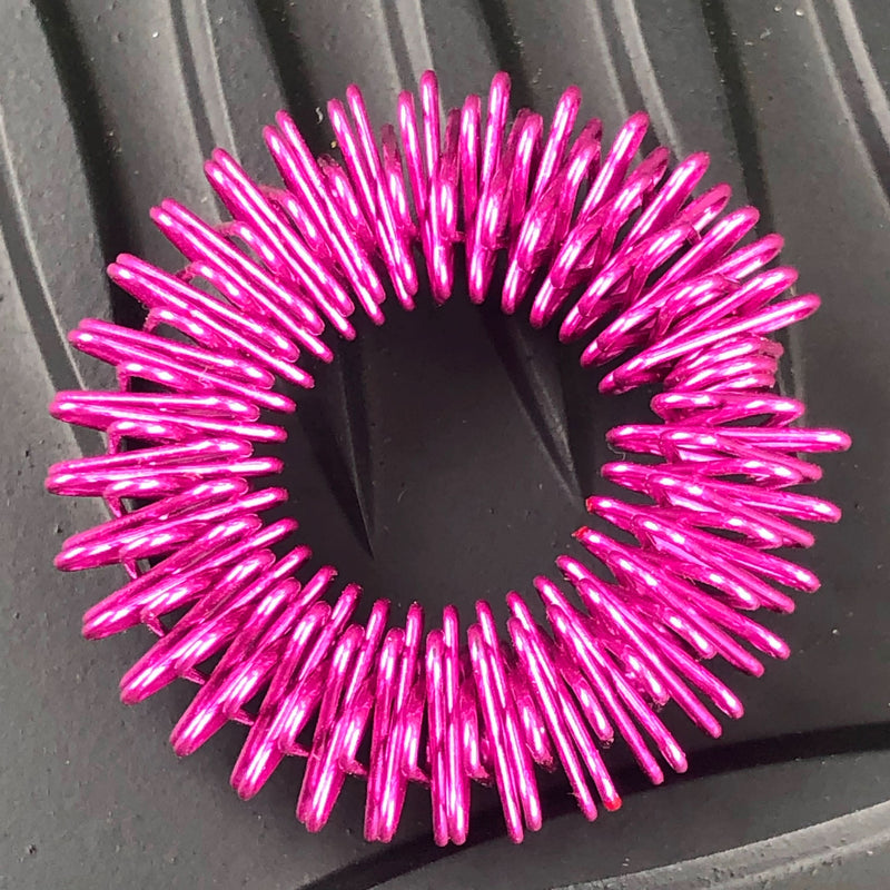 Finger Spikey - by Kaiko