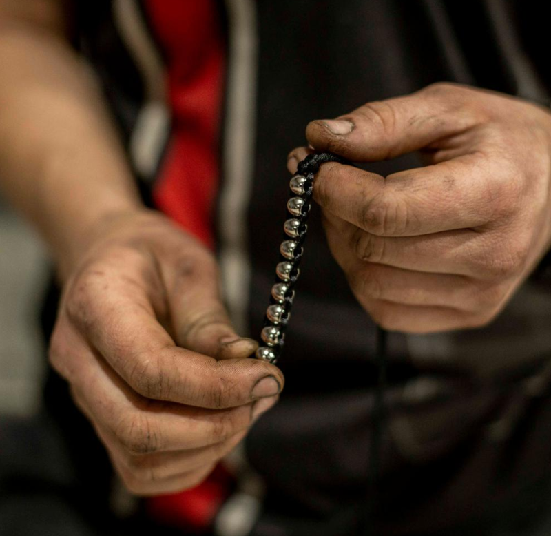 HAND Caterpillar Fidget by Kaiko